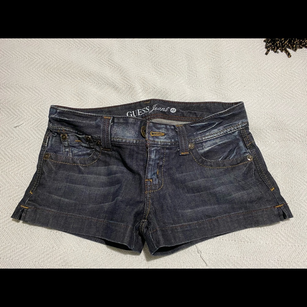 Guess - Picture 2 of 5